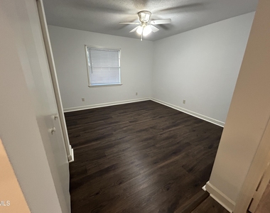 2504 Avent Ferry Road - Photo Thumbnail 16