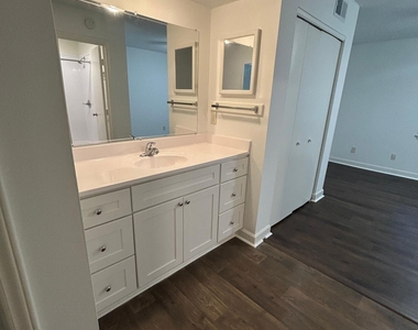 2504 Avent Ferry Road - Photo Thumbnail 14