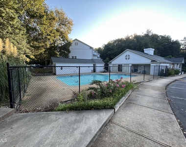 2504 Avent Ferry Road - Photo Thumbnail 18