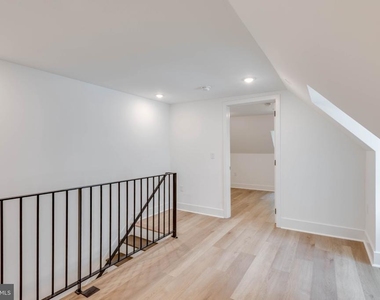 4327 Baltimore Avenue - Photo Thumbnail 5
