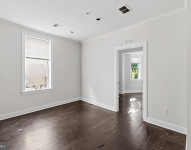 1832 N 18th Street - Photo Thumbnail 5