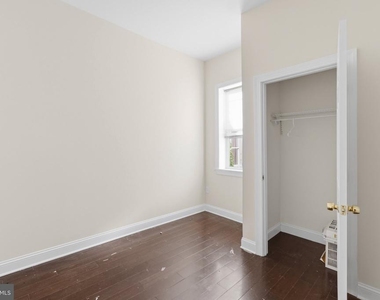 1832 N 18th Street - Photo Thumbnail 9