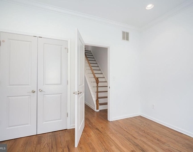 1014 S Cleveland Street - Photo Thumbnail 8