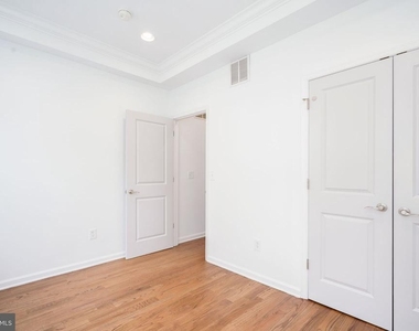 1014 S Cleveland Street - Photo Thumbnail 6