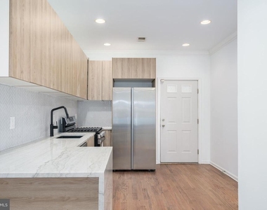 1014 S Cleveland Street - Photo Thumbnail 5