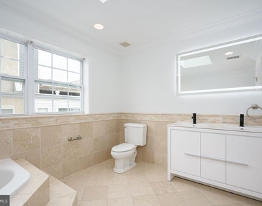 1014 S Cleveland Street - Photo Thumbnail 12