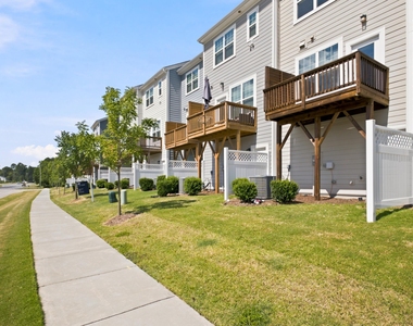 2106 Enrichment Way - Photo Thumbnail 20