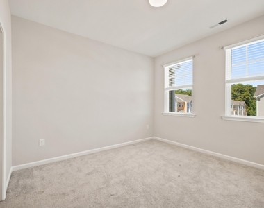 2106 Enrichment Way - Photo Thumbnail 15