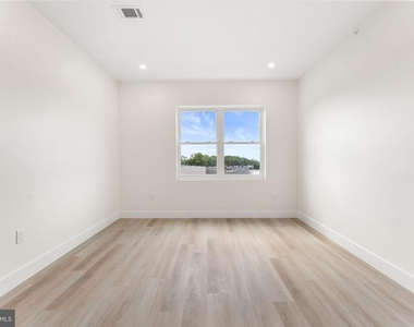 3500 Wharton - Photo Thumbnail 2