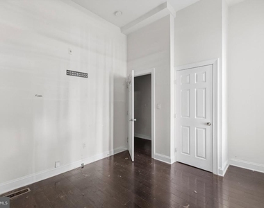 1832 N 18th Street - Photo Thumbnail 5
