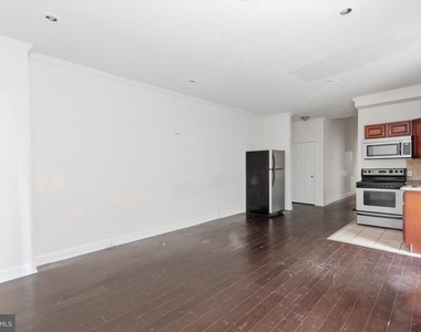 1832 N 18th Street - Photo Thumbnail 9