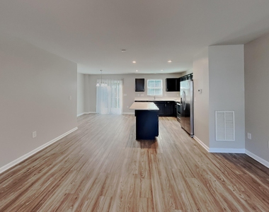 38 E Lumber Court - Photo Thumbnail 2