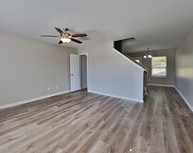 27 Anna Maria Court - Photo Thumbnail 1
