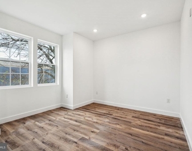 2632 N 11th Street - Photo Thumbnail 3