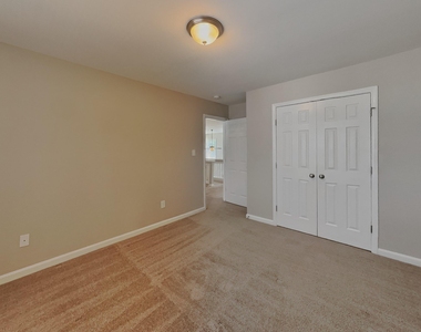 5224 Anchorage Way - Photo Thumbnail 11