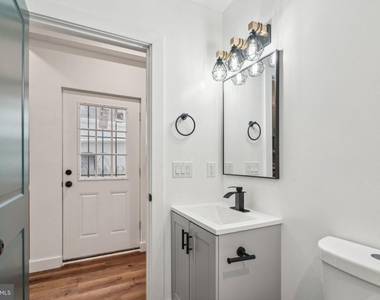 2630 N 11th Street - Photo Thumbnail 15