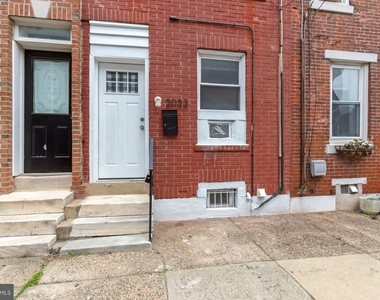2033 E Letterly Street - Photo Thumbnail 18
