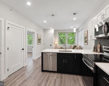6144 Germantown Avenue - Photo Thumbnail 2