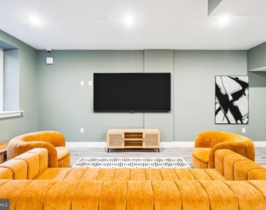 6144 Germantown Avenue - Photo Thumbnail 14