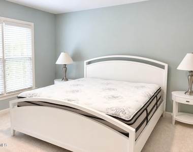 214 Clearport Drive - Photo Thumbnail 16
