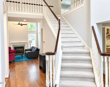 214 Clearport Drive - Photo Thumbnail 2