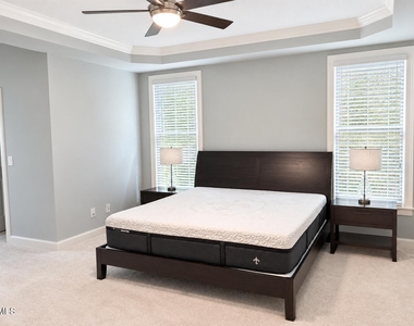 214 Clearport Drive - Photo Thumbnail 9