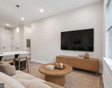 6144 Germantown Avenue - Photo Thumbnail 5
