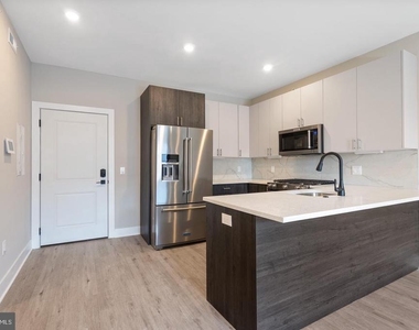 408-10 N Front Street - Photo Thumbnail 2