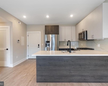408-10 N Front Street - Photo Thumbnail 3