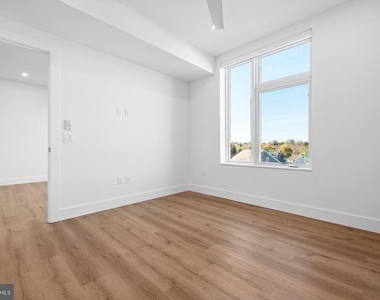 650 Montgomery Avenue - Photo Thumbnail 12