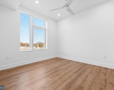 650 Montgomery Avenue - Photo Thumbnail 11