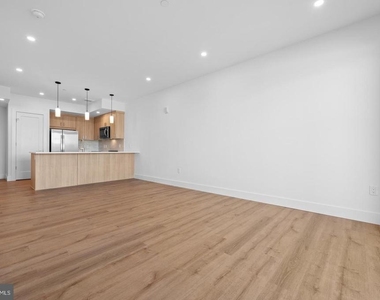 650 Montgomery Avenue - Photo Thumbnail 9