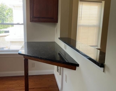 18 W Spring Avenue - Photo Thumbnail 3