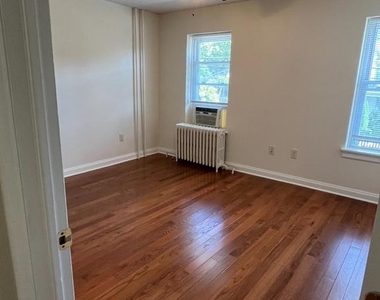 18 W Spring Avenue - Photo Thumbnail 12