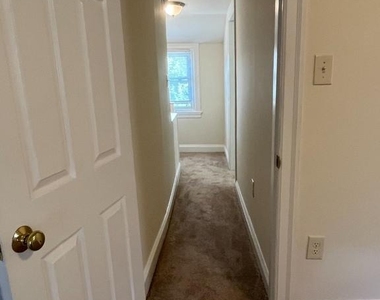 18 W Spring Avenue - Photo Thumbnail 14