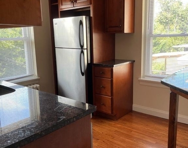18 W Spring Avenue - Photo Thumbnail 4