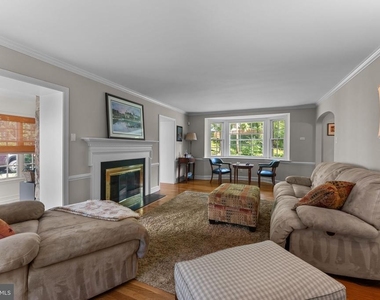 507 Meadowbrook Circle - Photo Thumbnail 7