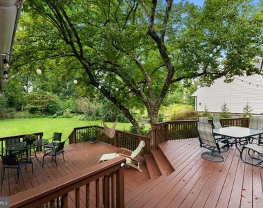 507 Meadowbrook Circle - Photo Thumbnail 32