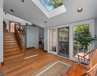 507 Meadowbrook Circle - Photo Thumbnail 16