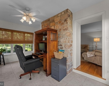 507 Meadowbrook Circle - Photo Thumbnail 8