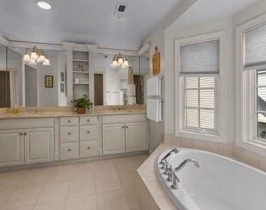 507 Meadowbrook Circle - Photo Thumbnail 23