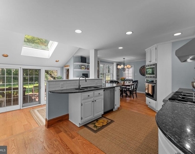 507 Meadowbrook Circle - Photo Thumbnail 10