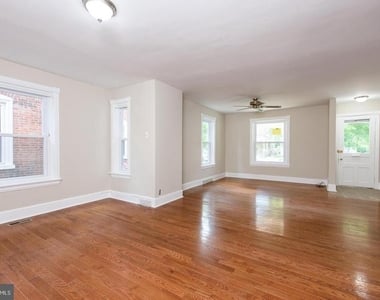 214 Highland Avenue - Photo Thumbnail 4