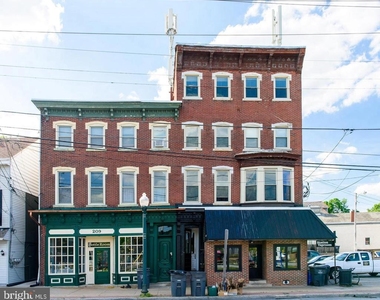 214 Highland Avenue - Photo Thumbnail 24