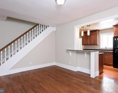 214 Highland Avenue - Photo Thumbnail 7