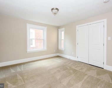 214 Highland Avenue - Photo Thumbnail 16
