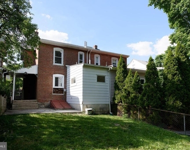 214 Highland Avenue - Photo Thumbnail 21