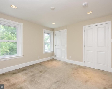214 Highland Avenue - Photo Thumbnail 15