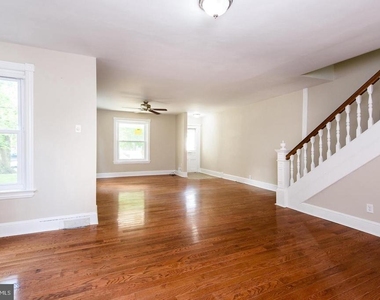 214 Highland Avenue - Photo Thumbnail 5