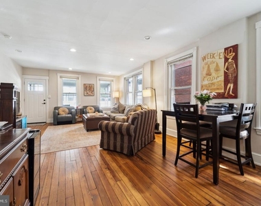 222 N New Street - Photo Thumbnail 3